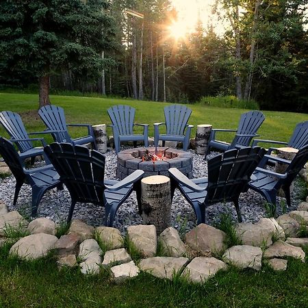 Sleepy Creek Country Manor Bed & Breakfast Bragg Creek Exterior foto