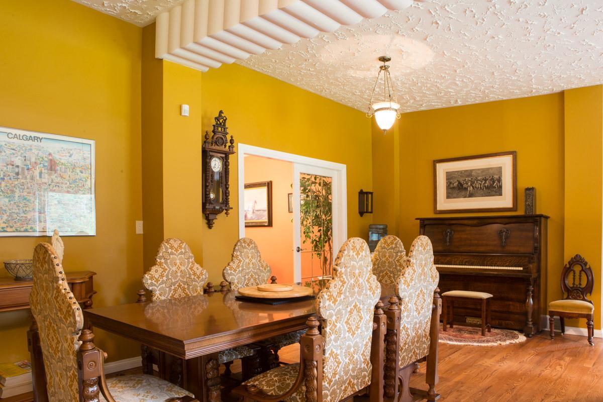 Sleepy Creek Country Manor Bed & Breakfast Bragg Creek Exterior foto